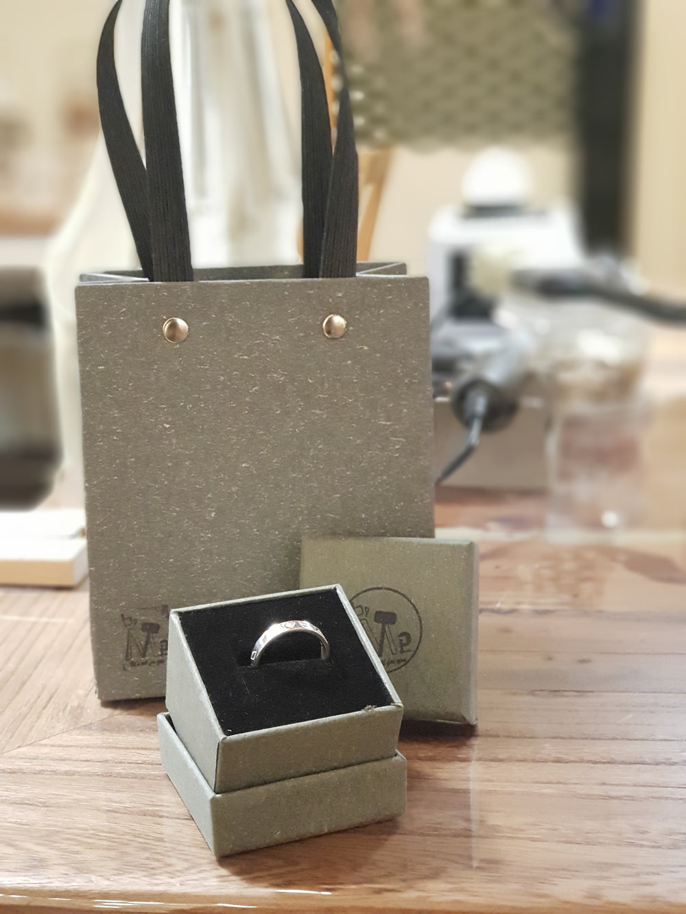 ByMe ring box and gift packaging